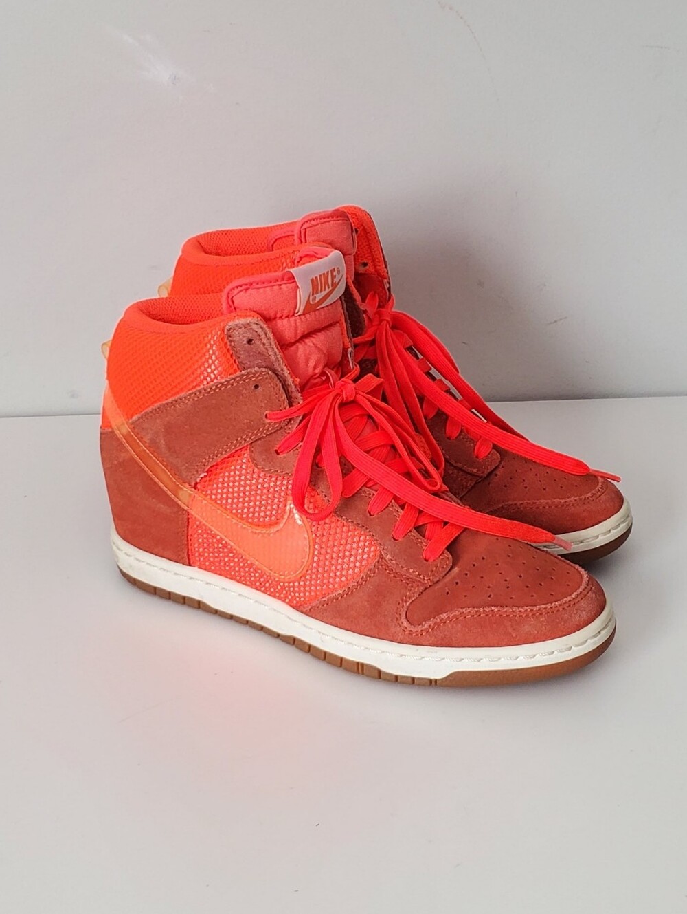 Nike Women's Dunk Sky High Mesh Sneakers Size 8.5